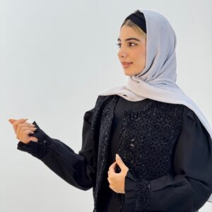عبایی مزون دوزی شده
