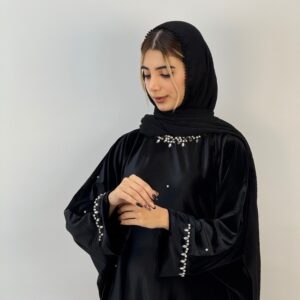 عبایی مخمل یقه مروارید
